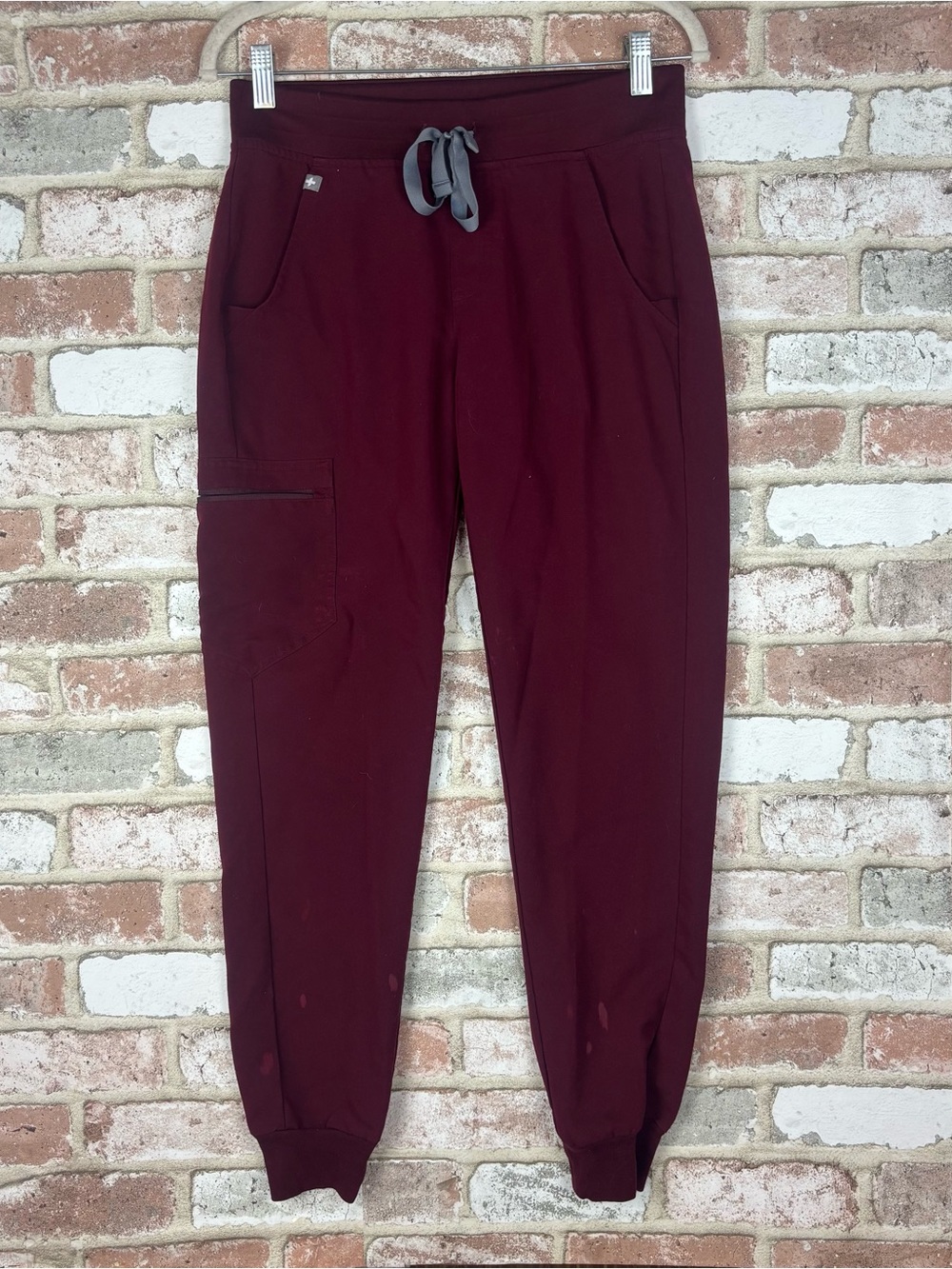 FIGS Size XS women’s scrub pants | Burgundy red nurse READ